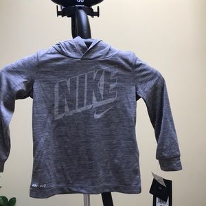 💥2 for $30. NWT Nike hoodie top